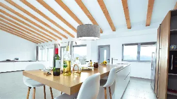 Katuni 4-Bedroom Villa with Swimming Pool