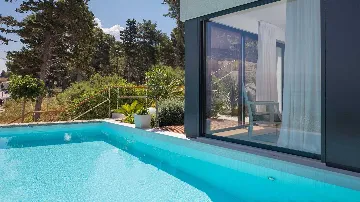 Modern Poolside Villa in Sutivan for Up to 8