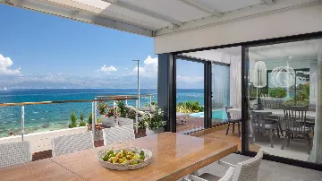 Modern Poolside Villa in Sutivan for Up to 8