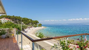 Modern Poolside Villa in Sutivan for Up to 8