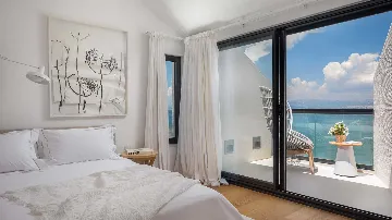 Modern Poolside Villa in Sutivan for Up to 8