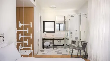 Modern Poolside Villa in Sutivan for Up to 8