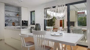 Villa in Sutivan for up to 8 guests