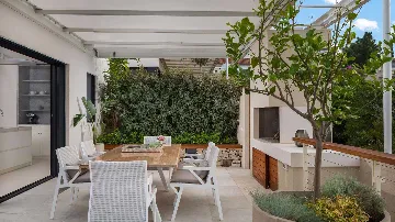 Villa in Sutivan for up to 8 guests