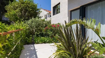 Sutivan Family Villa with Pool and Mediterranean Garden