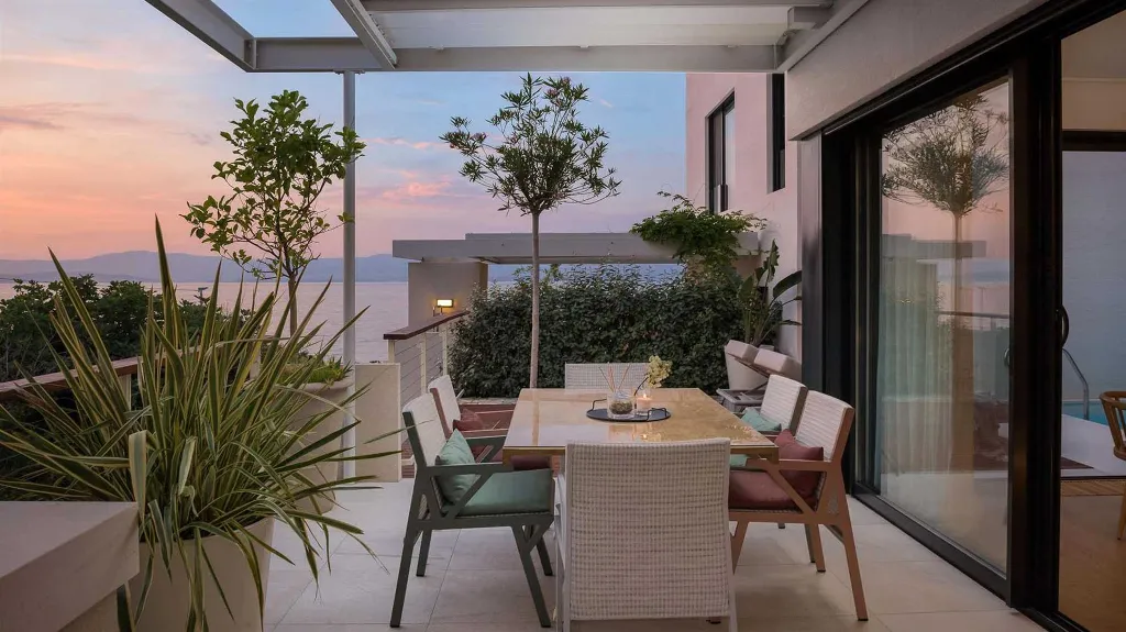 Sutivan Family Villa with Pool and Mediterranean Garden