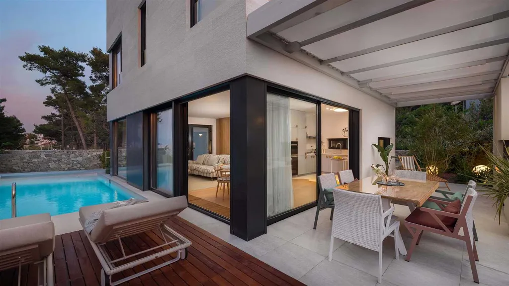 Sutivan Family Villa with Pool and Mediterranean Garden