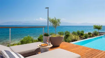 Sutivan Villa Complex with Private Pools