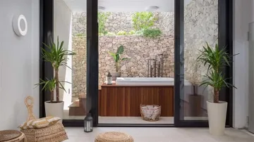 Sutivan Villa Complex with Private Pools