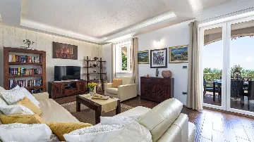 Stone Villa with Pool, Garden & Adriatic Views in Mlini