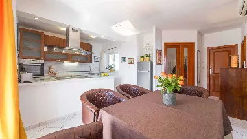 Stone Villa with Pool, Garden & Adriatic Views in Mlini