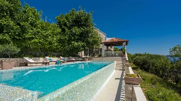 Stone Villa with Pool, Garden & Adriatic Views in Mlini
