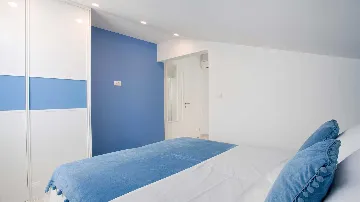 Podstrana Villa with Pool and 9 Bedrooms