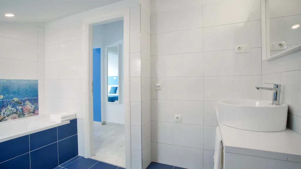 Podstrana Villa with Pool and 9 Bedrooms
