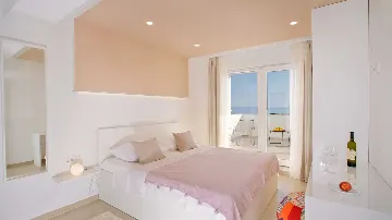 Podstrana Villa with Pool and 9 Bedrooms