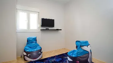 Podstrana Villa with Pool and 9 Bedrooms