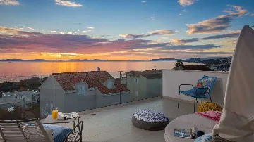 Podstrana Villa with Pool and 9 Bedrooms