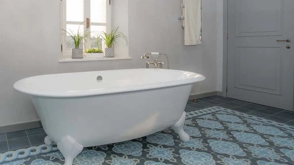 Villa with Pool in Buje for Up to 16 Guests