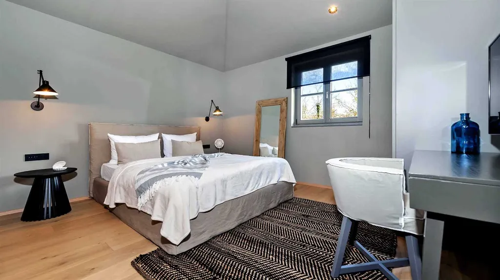 Contemporary 3-Bedroom Villa in Kanfanar