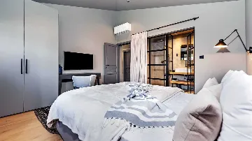 Contemporary 3-Bedroom Villa in Kanfanar