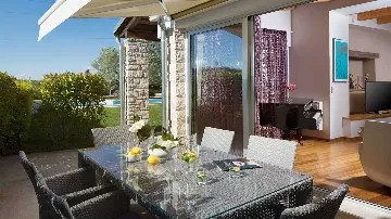 3-Bedroom Villa in Šorići with Outdoor Pool