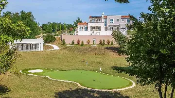 Režanci Villa Complex with Private Pools (Up to 34)