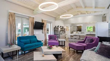 Režanci Villa Complex with Private Pools (Up to 34)