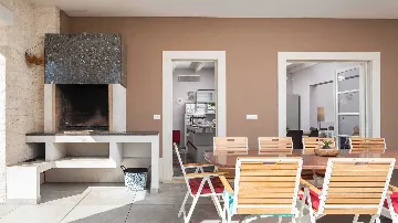 Villa in Režanci for Up to 12 Guests