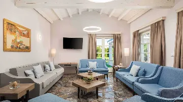 Villa in Režanci for Up to 12 Guests