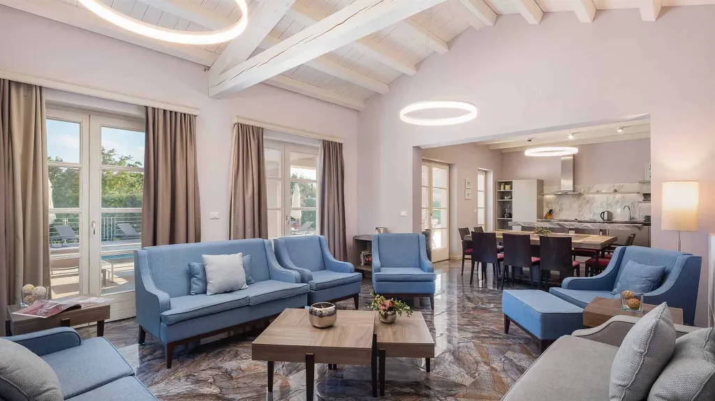 Villa in Režanci for Up to 12 Guests