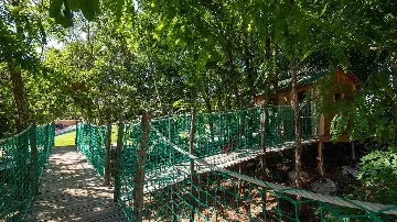 Villa in Režanci for Up to 12 Guests