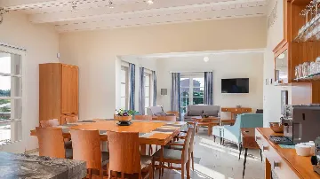 Režanci 5-Bedroom Villa with Private Pool