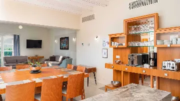 Režanci 5-Bedroom Villa with Private Pool