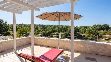 Režanci 5-Bedroom Villa with Private Pool