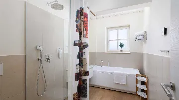 Režanci 5-Bedroom Villa with Private Pool