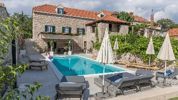Stone Villa with Pool in Čilipi for Up to 12