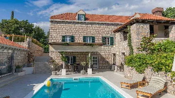 Stone Villa with Pool in Čilipi for Up to 12