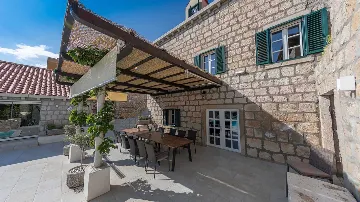 Stone Villa with Pool in Čilipi for Up to 12
