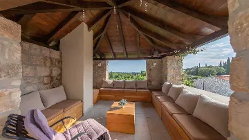 Stone Villa with Pool in Čilipi for Up to 12