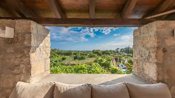 Stone Villa with Pool in Čilipi for Up to 12