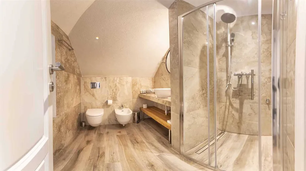Stone Villa with Pool in Čilipi for Up to 12