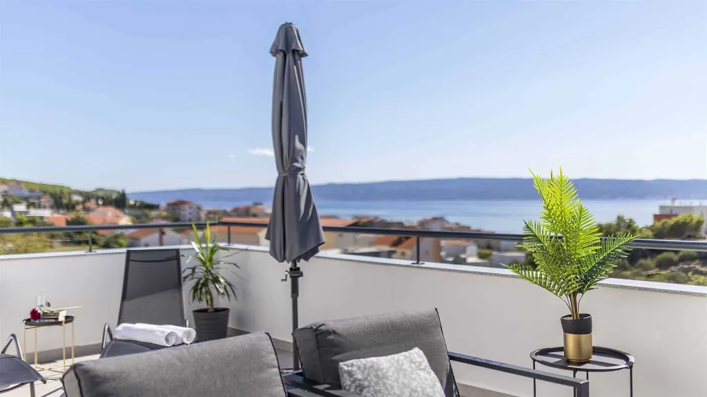 Podstrana Villa with Heated Pool and Sea-View Terrace