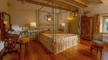 Šajini Designer Pool Villa for 12 Guests