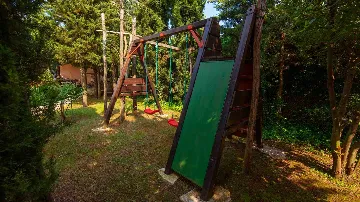 Šajini Designer Pool Villa for 12 Guests