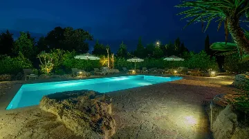 Šajini Designer Pool Villa for 12 Guests