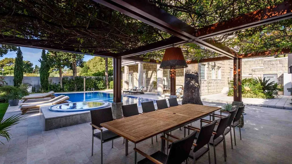 Split Villa with Outdoor Pool and Sea Views