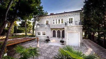 Split Villa with Outdoor Pool and Sea Views