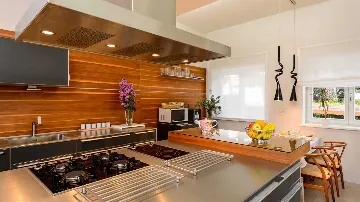 Split Villa with Outdoor Pool and Sea Views