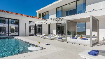 Villa in Vrsar for Up to 10 Guests with Pool