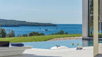 Villa in Vrsar for Up to 10 Guests with Pool